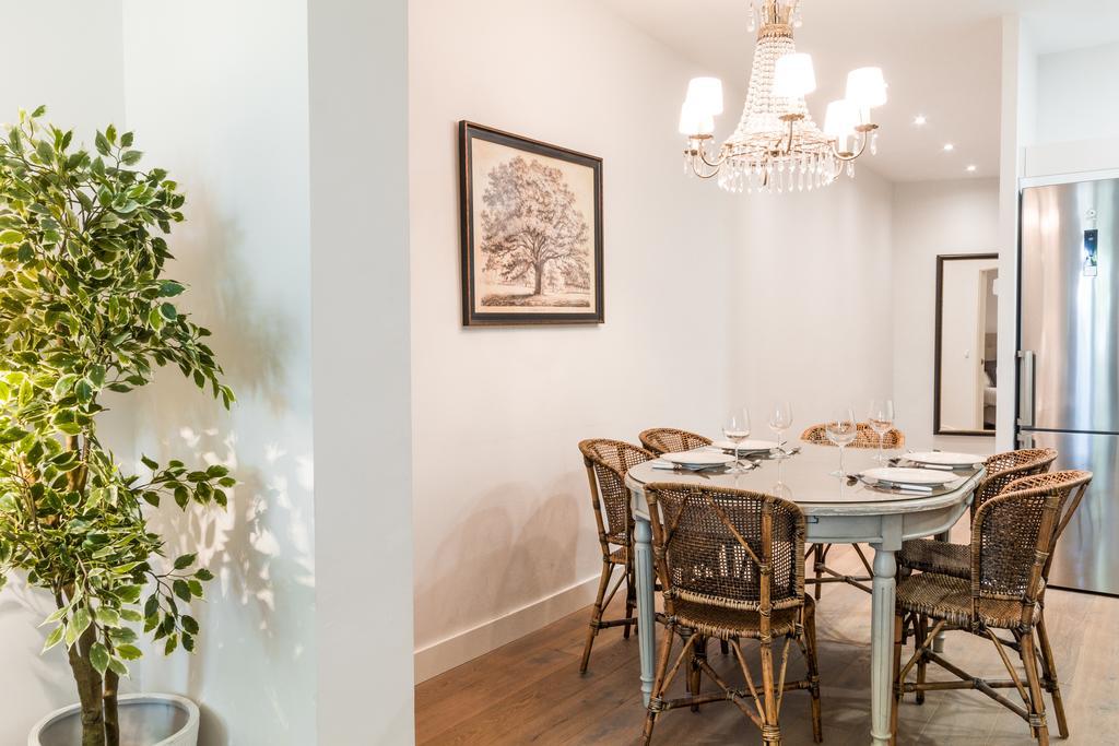 Pyr Select Plaza Santa Ana Appartement Madrid Buitenkant foto