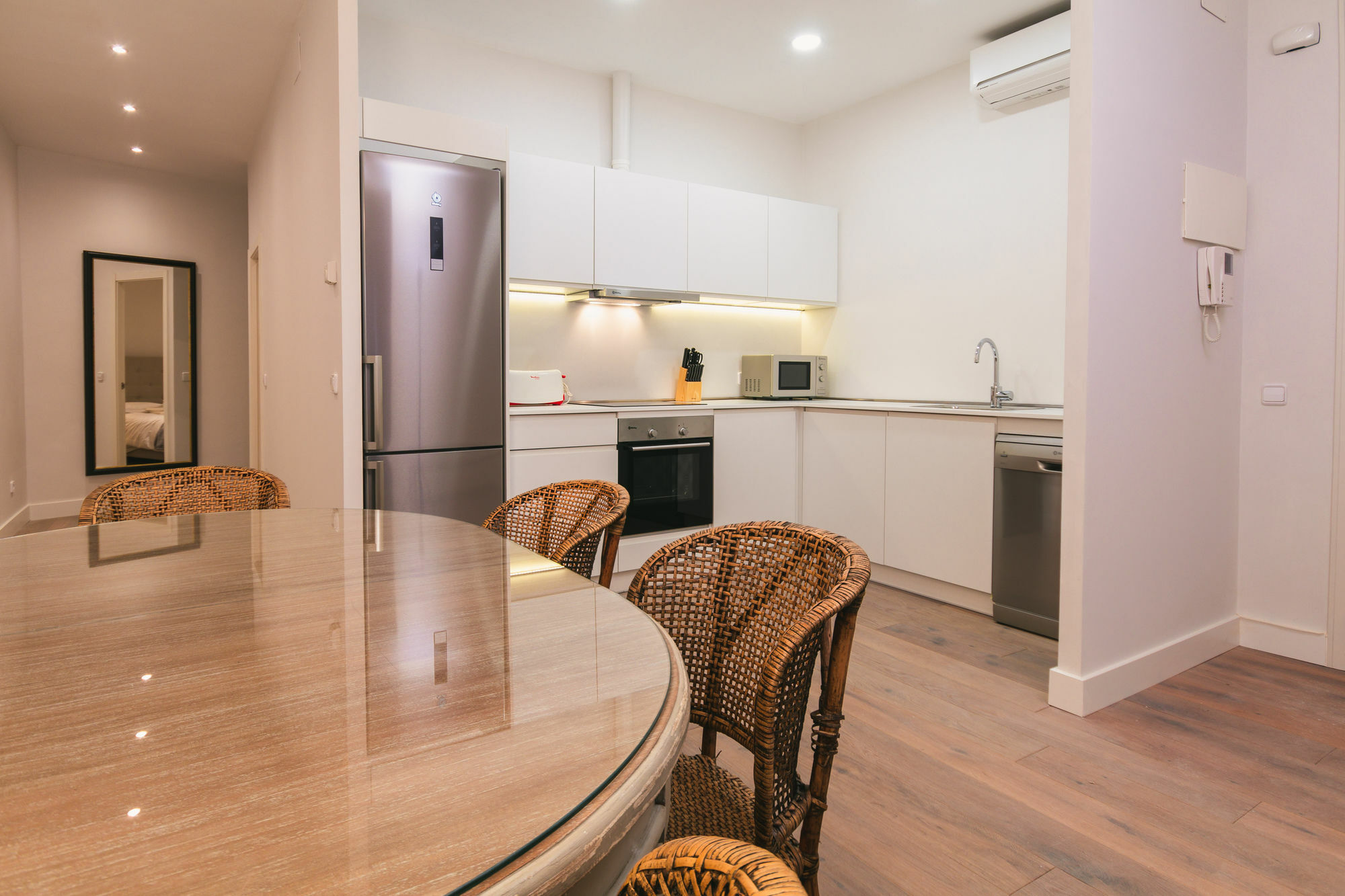 Pyr Select Plaza Santa Ana Appartement Madrid Buitenkant foto